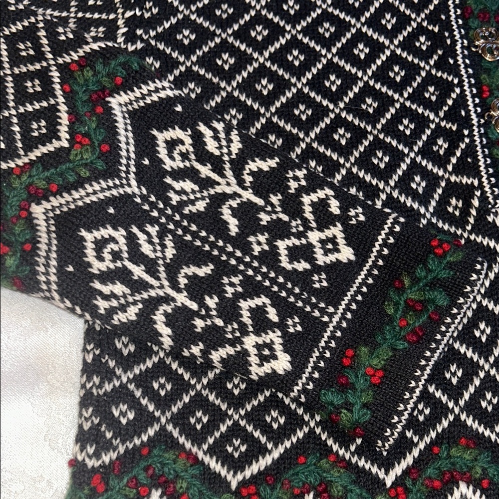 Talbots VTG Nordic Cotton Sweater with Metal Hook Closure - Picture 3 of 8